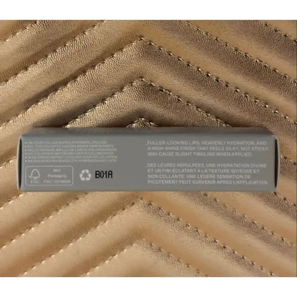 r.e.m. BEAUTY - NWTIB - On Your Collar Plumping Lip Gloss in 